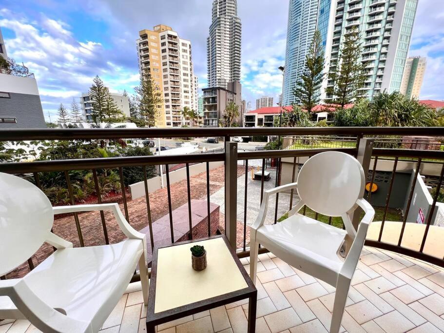 Apartment Beachside Bliss Pool, & Sauna *